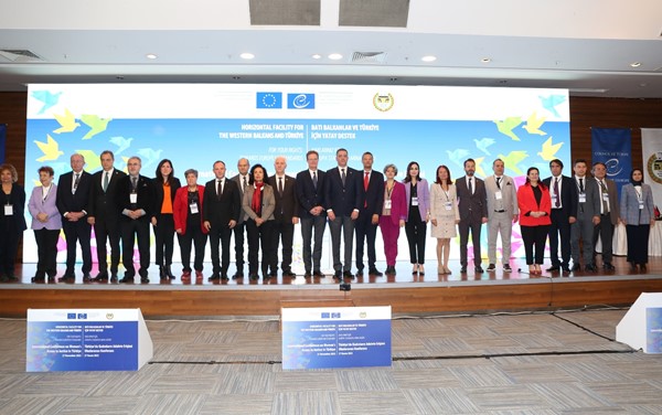 Kadınların adalete erişimi için uluslararası konferans