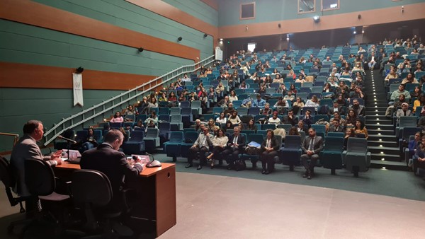 "İş ve Sosyal Güvenlik Hukukuna İlişkin Bölge Adliye Mahkemesi Uygulamaları" paneli yapıldı