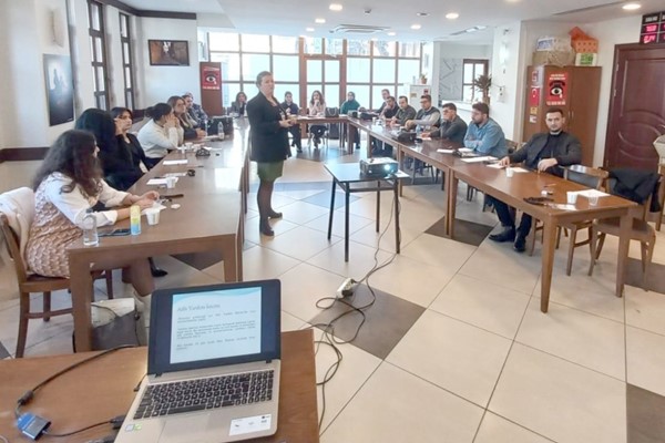 Aralık ayı adli yardım eğitimi Baroevi'nde gerçekleştirildi