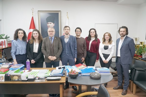 Edebiyat Komisyonu, planlanan  çalışmalarla ilgili Öztosun'u bilgilendirdi