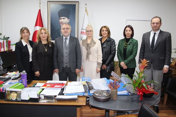 Türk Kadınlar Birliği Bursa Şubesi Baromuzu ziyaret etti.