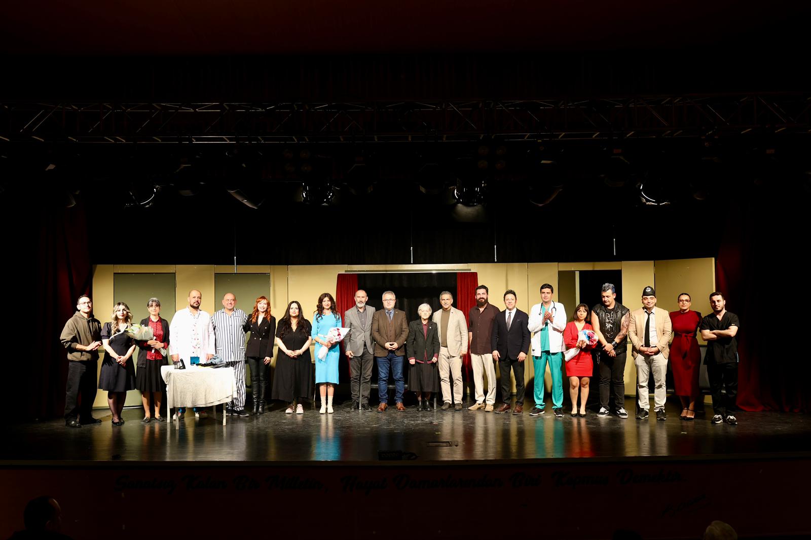 6. Özgür Aksoy Tiyatro Günleri başladı