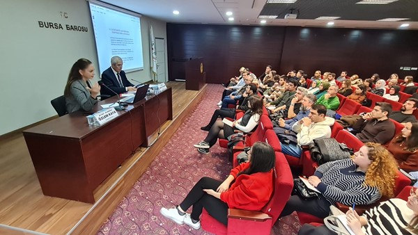 Uzmanlarından "Kat Mülkiyeti Hukuku, Sorunlar ve Çözüm Yolları"