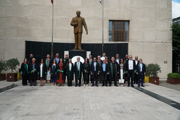 Bursa Barosu Başkanı Öztosun: ​“Bize düşen 30 Ağustos'un neyi temsil ettiğini anlamak ve onun mirasına sahip çıkmaktır”