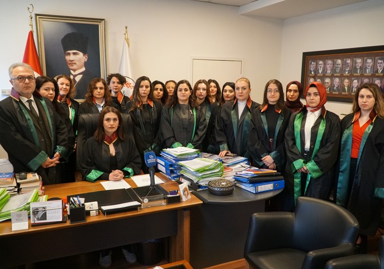 SUSMUYORUZ, KORKMUYORUZ, İTAAT ETMİYORUZ!