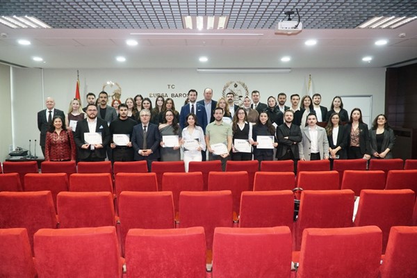 Farazi dava çalışmasında dereceye girenlere başarı belgeleri verildi