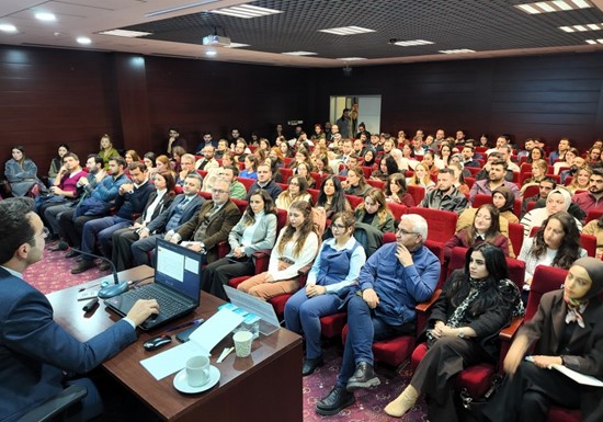 "İş Hukukunda Haklı Fesih Halleri" söyleşisine büyük ilgi