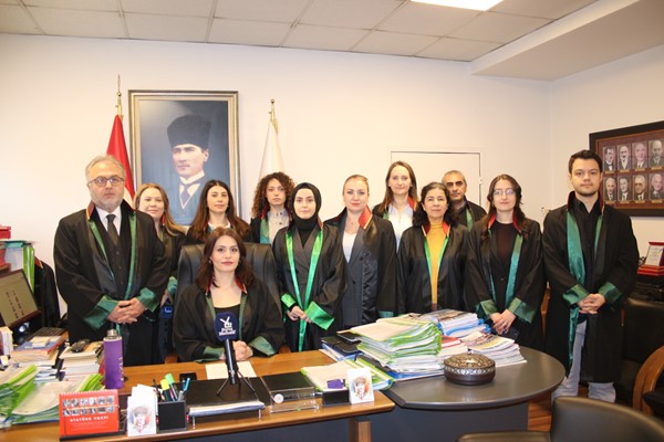 BASIN AÇIKLAMASI: TÜRK MEDENİ KANUNU'NUN 100. YILINDA EŞİT YURTTAŞLIK VE ÖZGÜRLÜK MÜCADELEMİZ SÜRÜYOR!