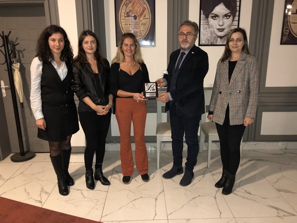 Yaşananlar Boşuna Değil-Çağdaş Söyleşiler "Burcu Karakaş" ile başladı