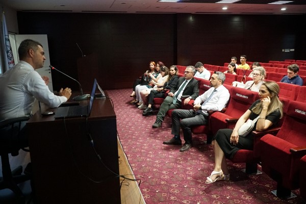 “Bir hukuk Sujesi: Sanal Yargıç”