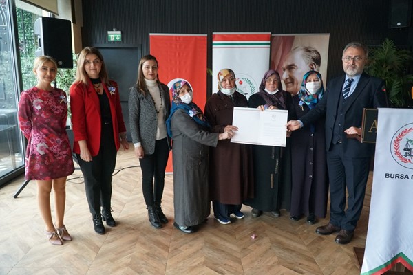 Bursa Barosu'nun “Güçlü Kadın Ödülü” bu yıl Kirazlıyayla köyü kadınlarına