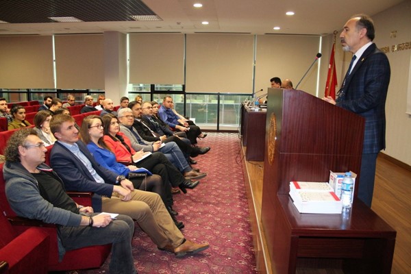"Avukatın Cezai ve Hukuki Sorumluluğu" konulu panel gerçekleştirildi