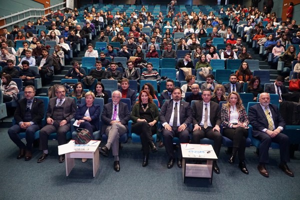 Staj Eğitim Merkezi'nin açılışında stajyer avukatlara altın öğütler
