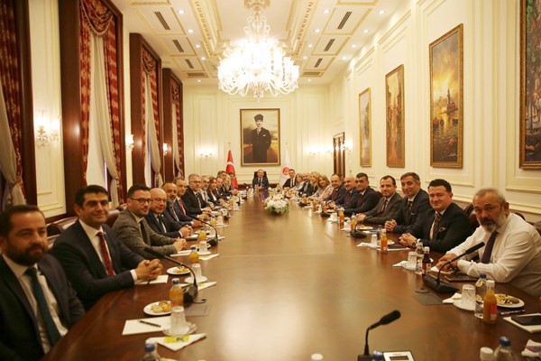 TBB Yönetimi ve baro başkanlarından Adalet Bakanı'na ziyaret